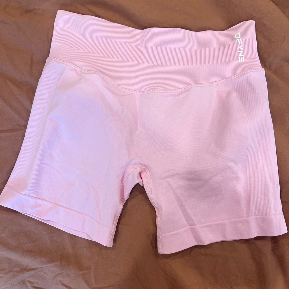Dfyne Shorts